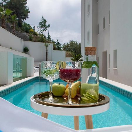 Villa Smaragd - Lapis - Luxury Apartment With Shared Pool Makarska Exteriör bild
