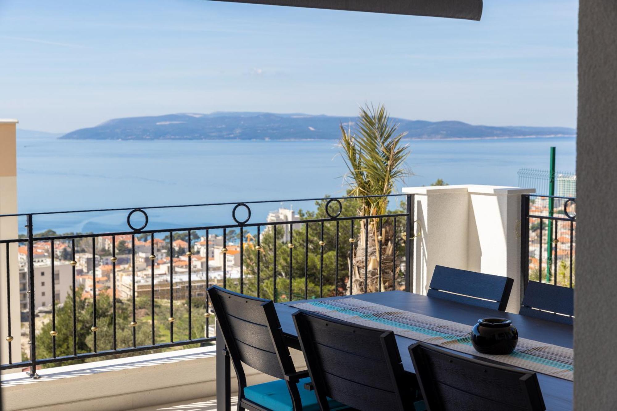 Villa Smaragd - Lapis - Luxury Apartment With Shared Pool Makarska Exteriör bild