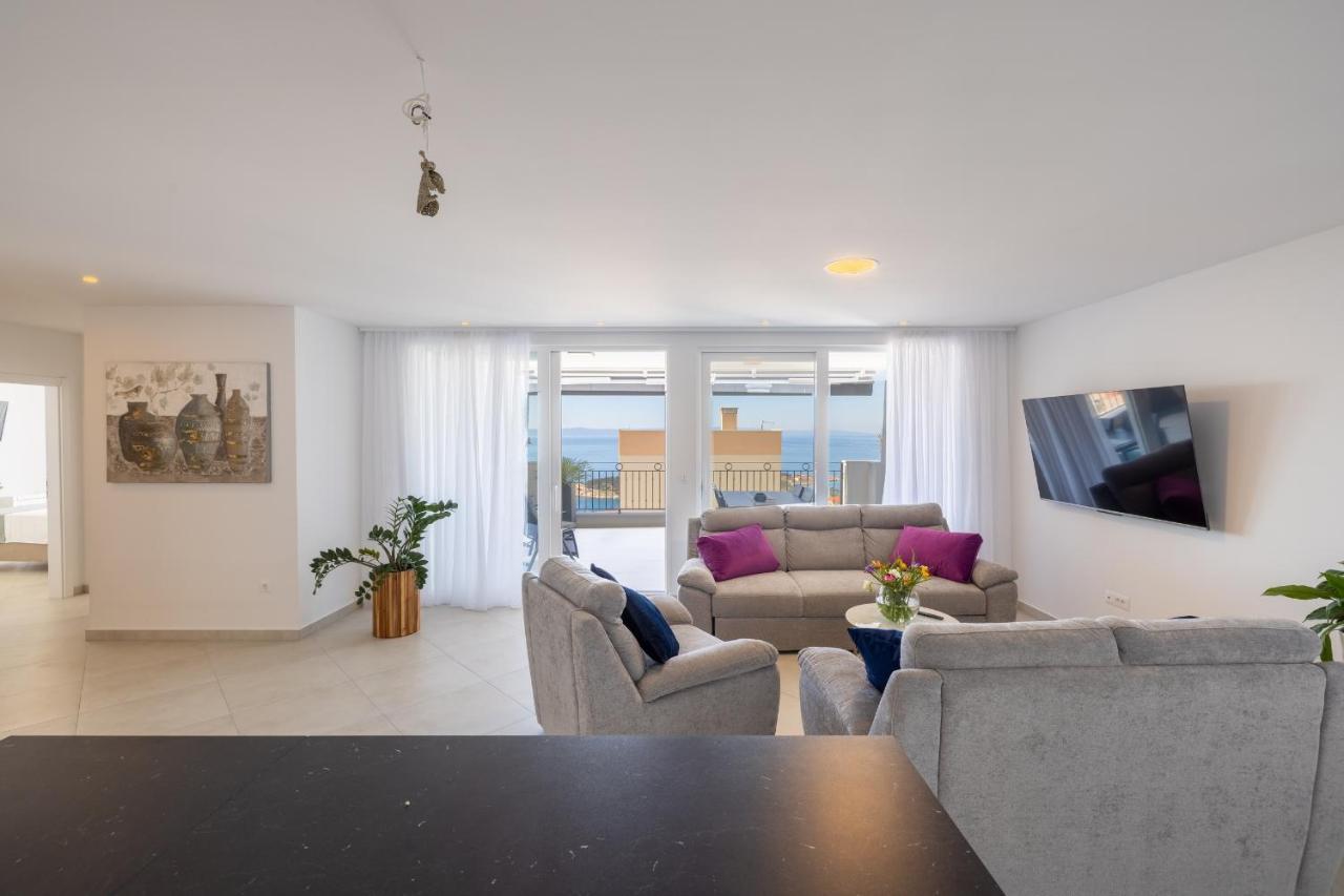 Villa Smaragd - Lapis - Luxury Apartment With Shared Pool Makarska Exteriör bild