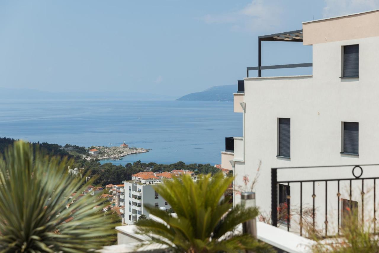 Villa Smaragd - Lapis - Luxury Apartment With Shared Pool Makarska Exteriör bild