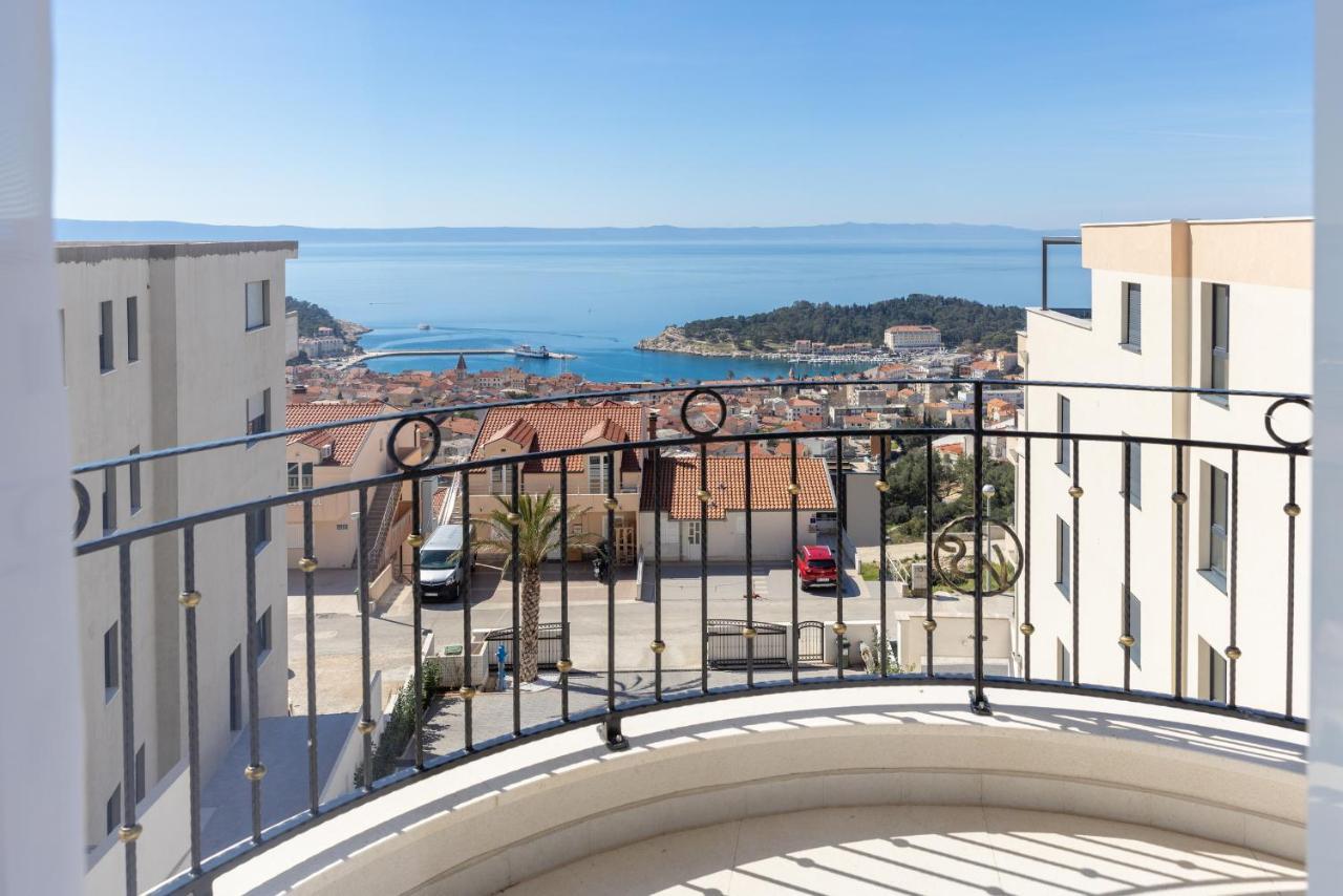 Villa Smaragd - Lapis - Luxury Apartment With Shared Pool Makarska Exteriör bild