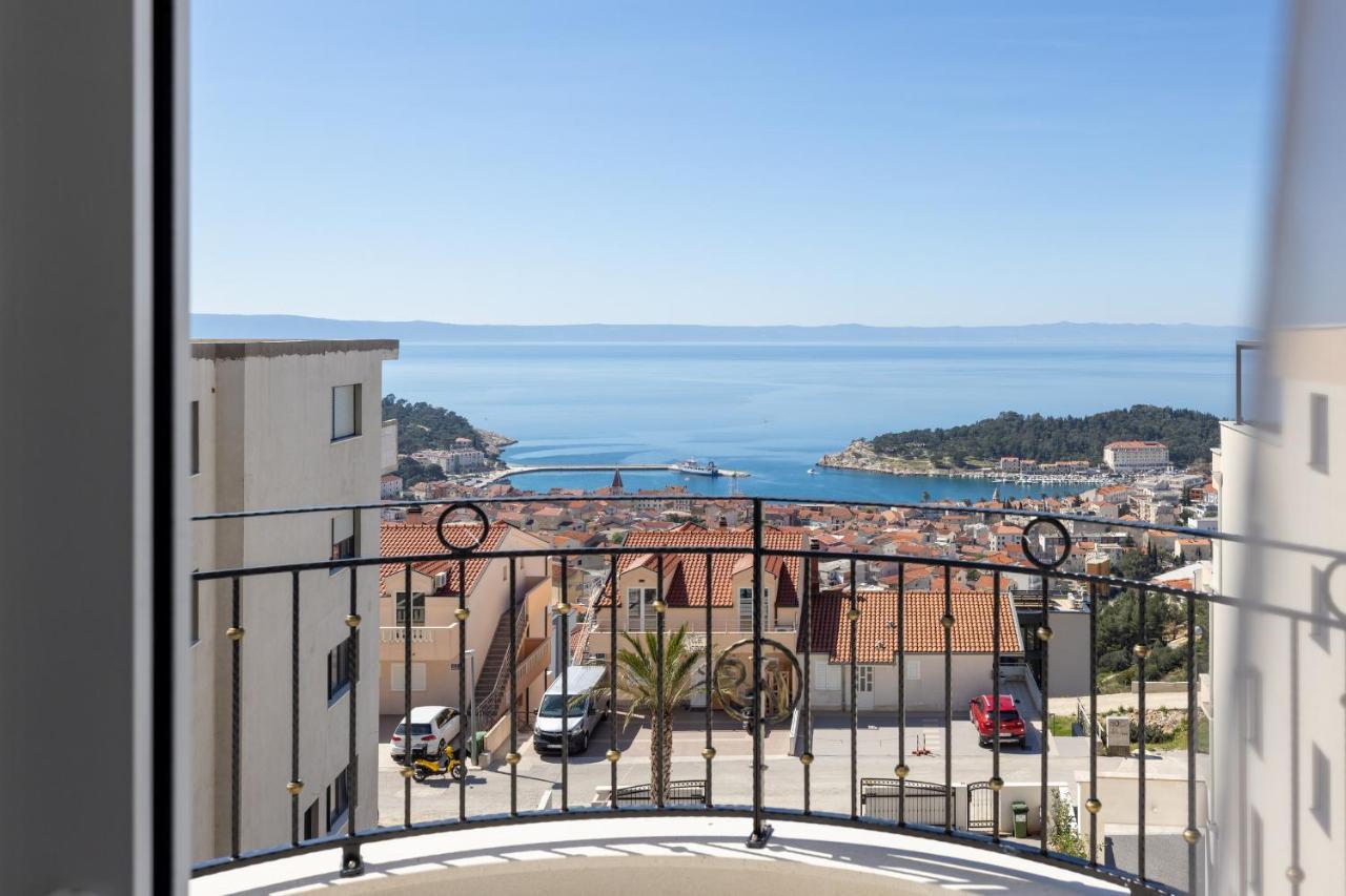 Villa Smaragd - Lapis - Luxury Apartment With Shared Pool Makarska Exteriör bild
