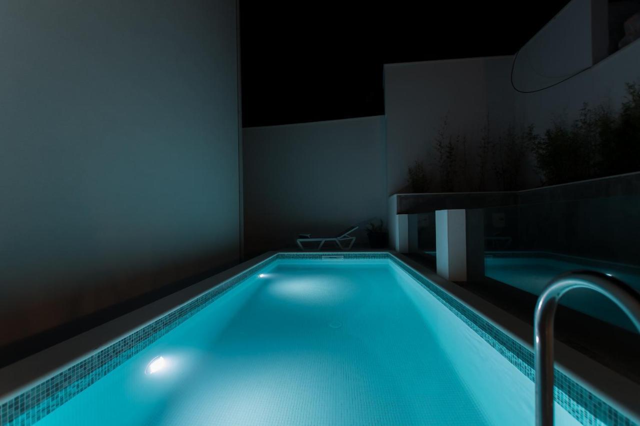 Villa Smaragd - Lapis - Luxury Apartment With Shared Pool Makarska Exteriör bild